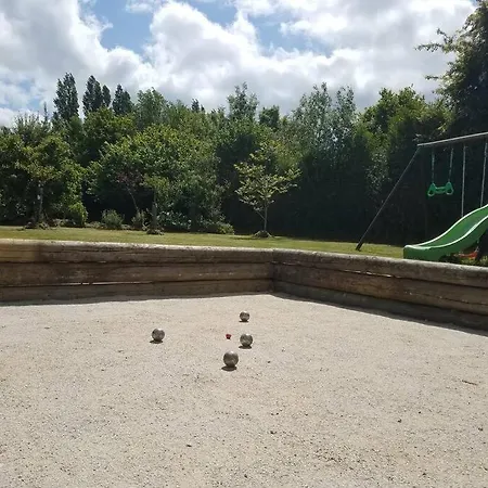 Insolite: Le Kota Du Lutin Many בקתה *