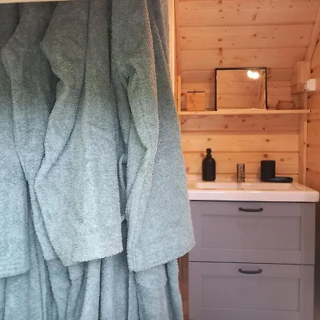 Insolite: Le Kota Du Lutin Many בקתה Saint-Christophe-Sur-Conde