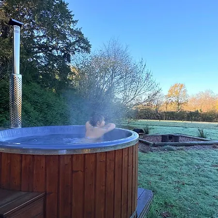 Insolite: Le Kota Du Lutin Many Saint-Christophe-Sur-Conde